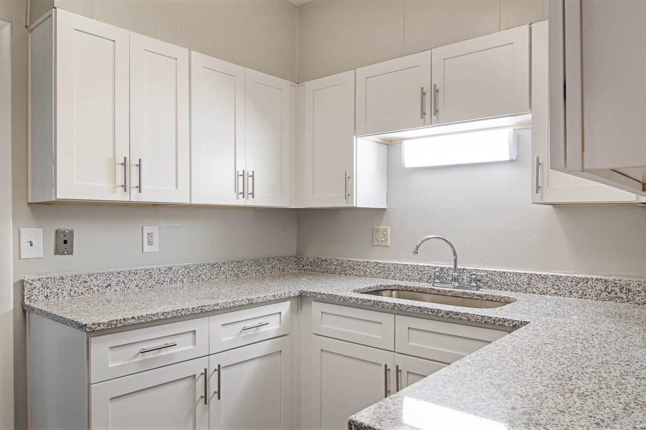 Rollingwood Apartments - Photo 4 of 50