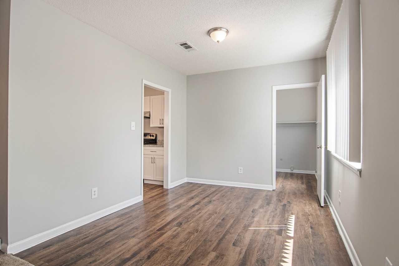 Rollingwood Apartments - Photo 6 of 50