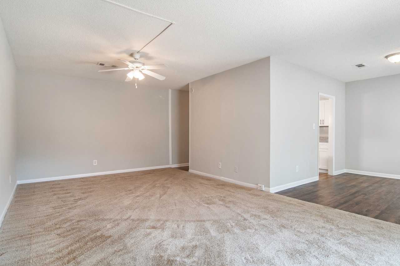 Rollingwood Apartments - Photo 7 of 50