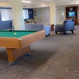 560 Adams Ave - Photo 2 of 9