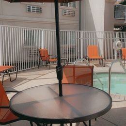 560 Adams Ave - Photo 3 of 9