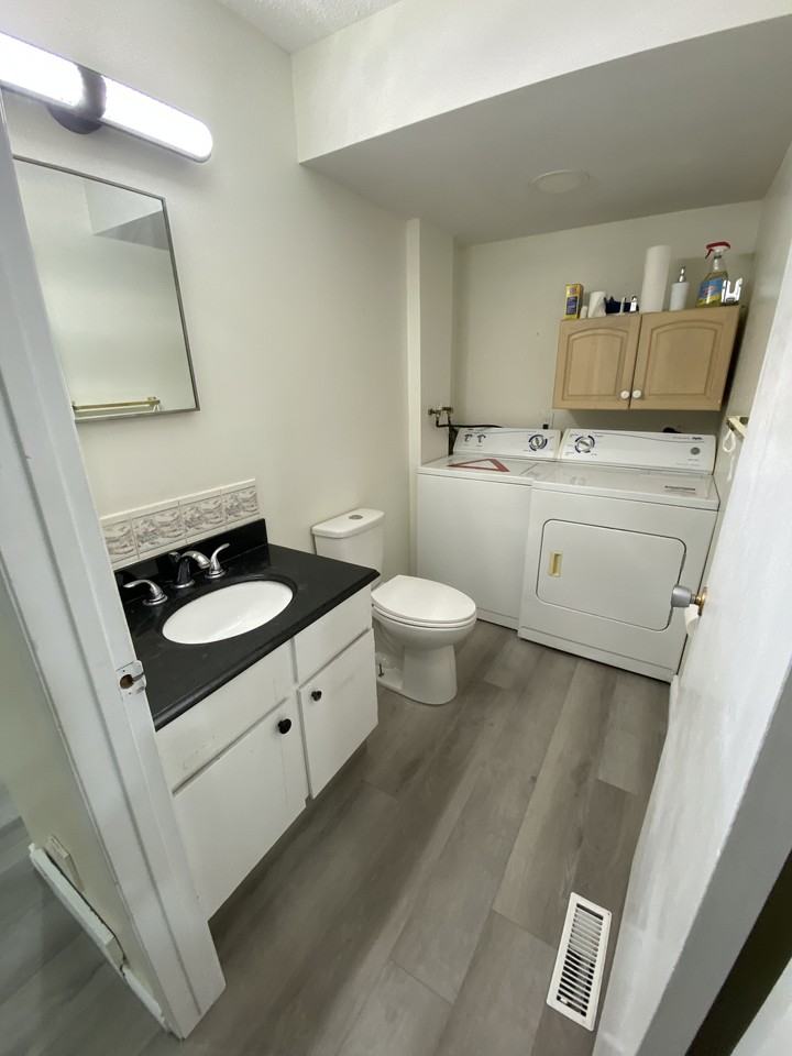 220 Pinemill Mews Northeast - Photo 2 of 9
