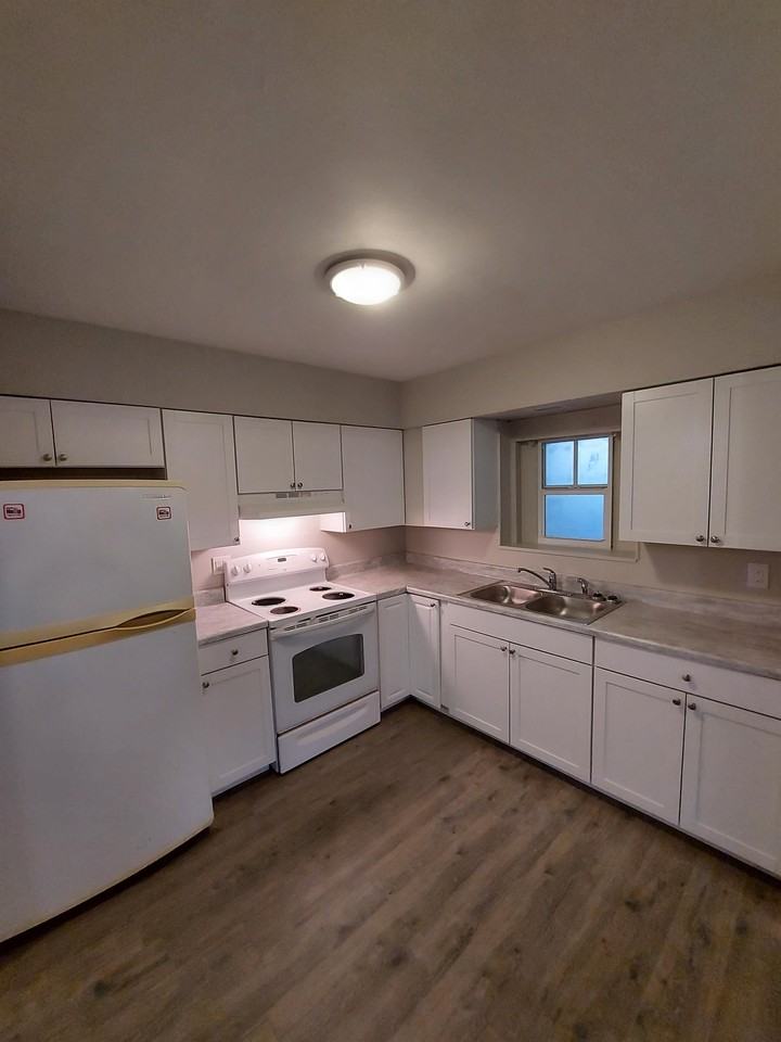 2247 Stella St #1 - Photo 2 of 13