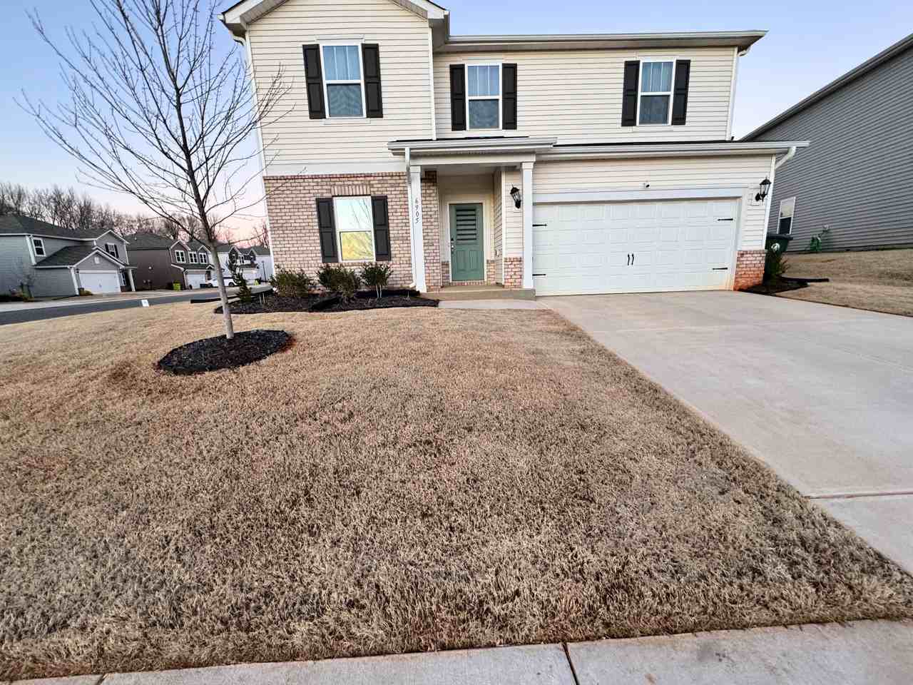 6905 Bedrock Road - Photo 3 of 38