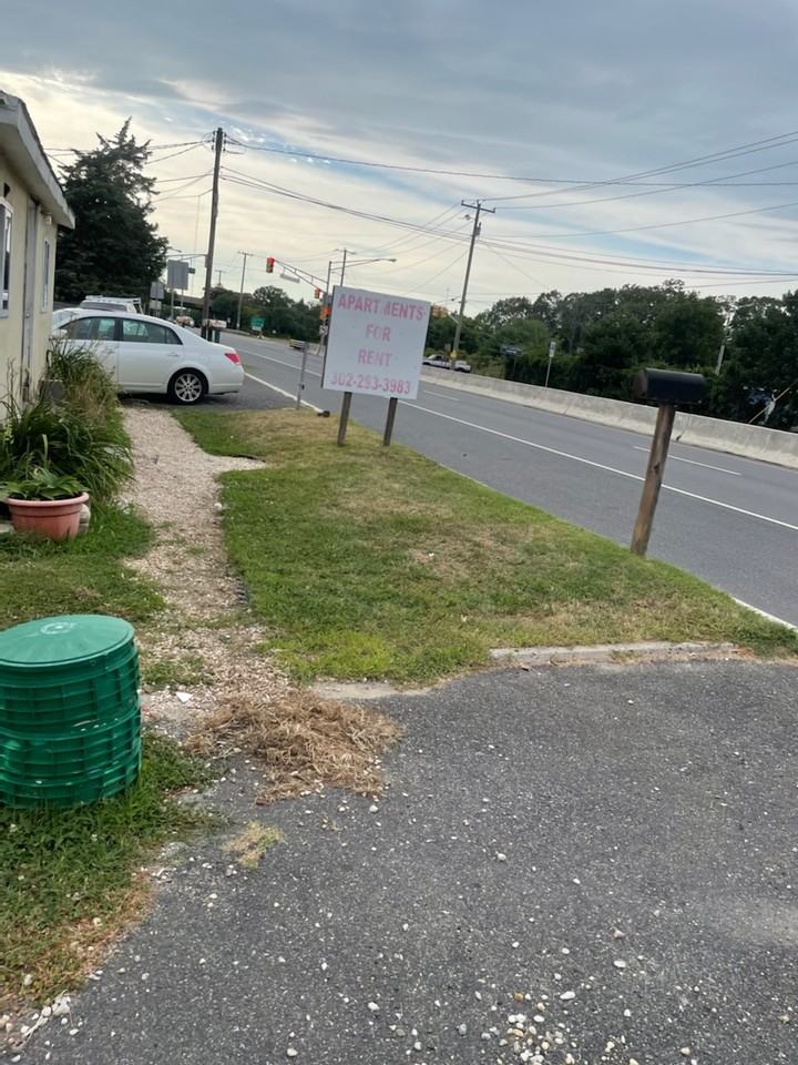 513 Blackburn Ave #B - Photo 2 of 14