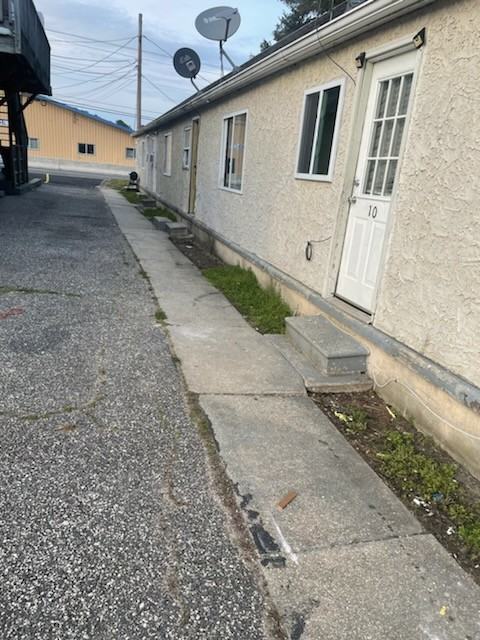 513 Blackburn Ave #B - Photo 6 of 14
