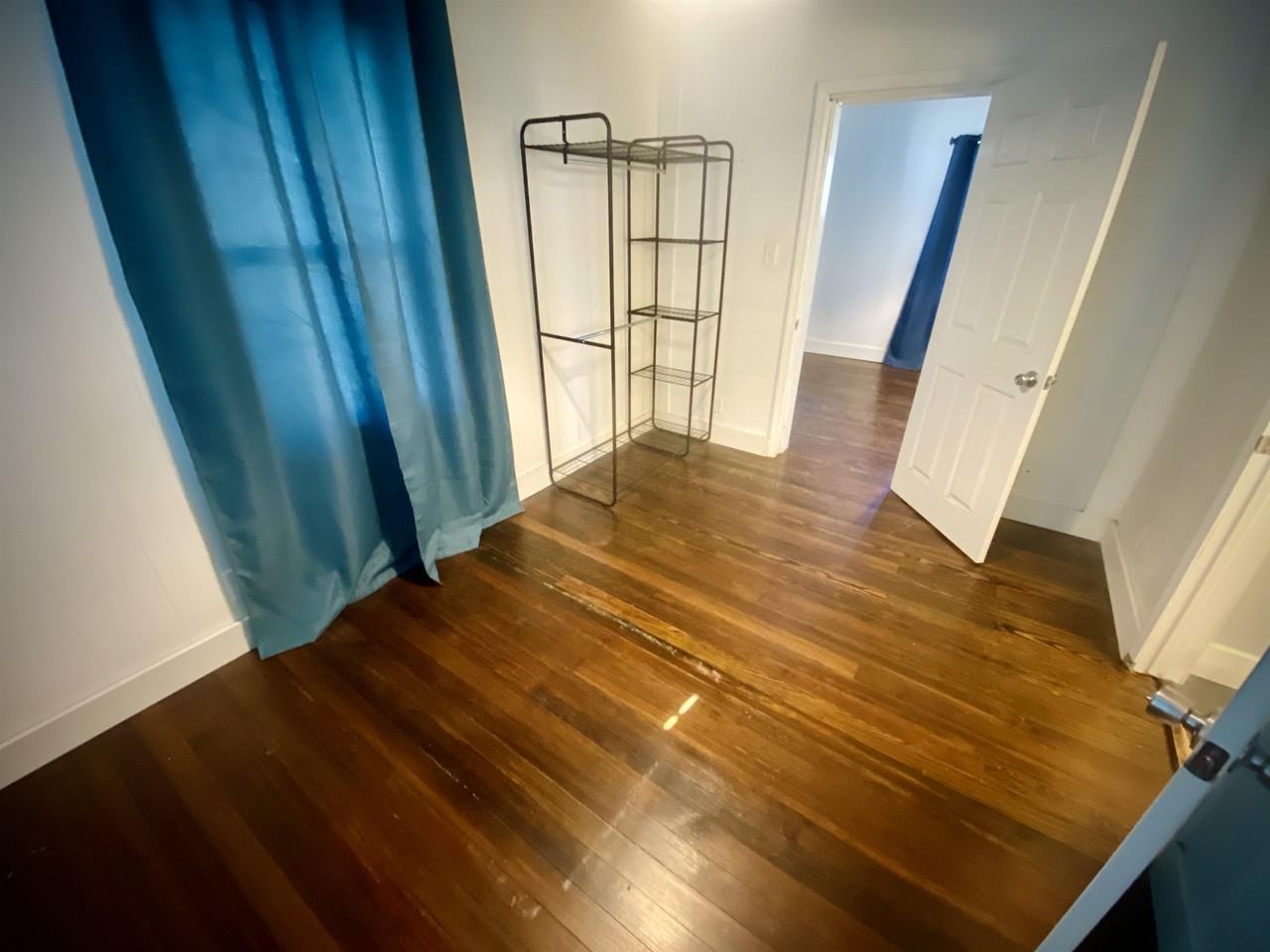 144 S West End Blvd #1 - Photo 3 of 8