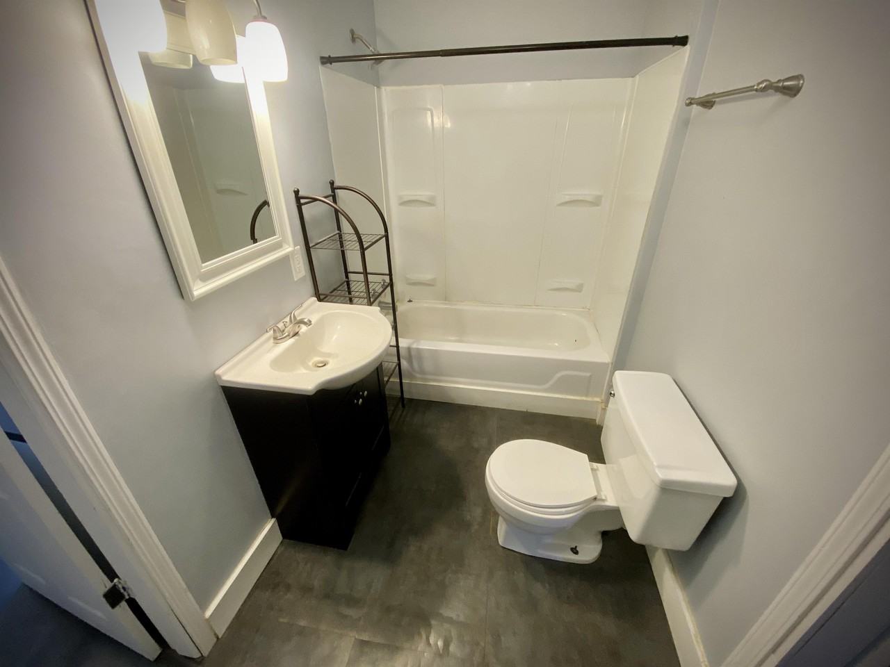 144 S West End Blvd #1 - Photo 6 of 8