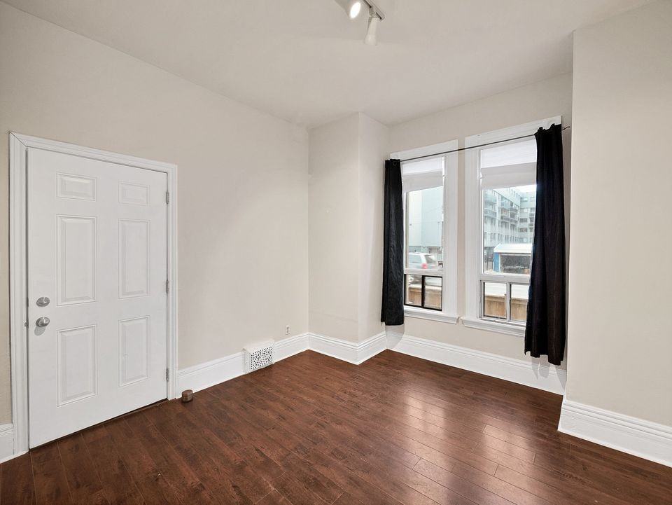 208 Wilson St #1 - Photo 4 of 11