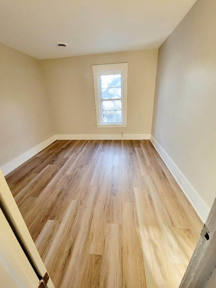 424 Poplar St #2 - Photo 6 of 12