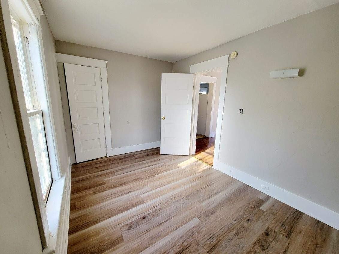 424 Poplar St #2 - Photo 7 of 12