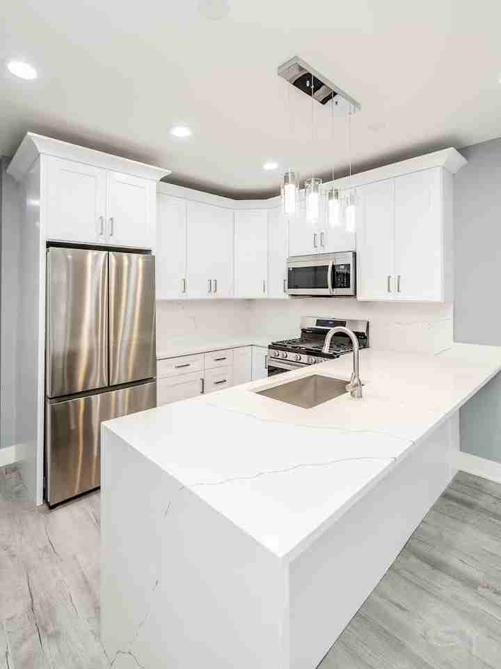 1230-1232 Fairfield - Photo 3 of 13