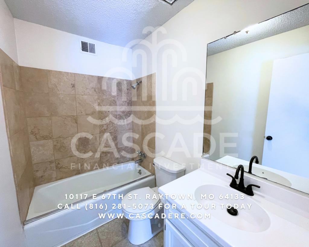 10117 E 67th St - Photo 5 of 12