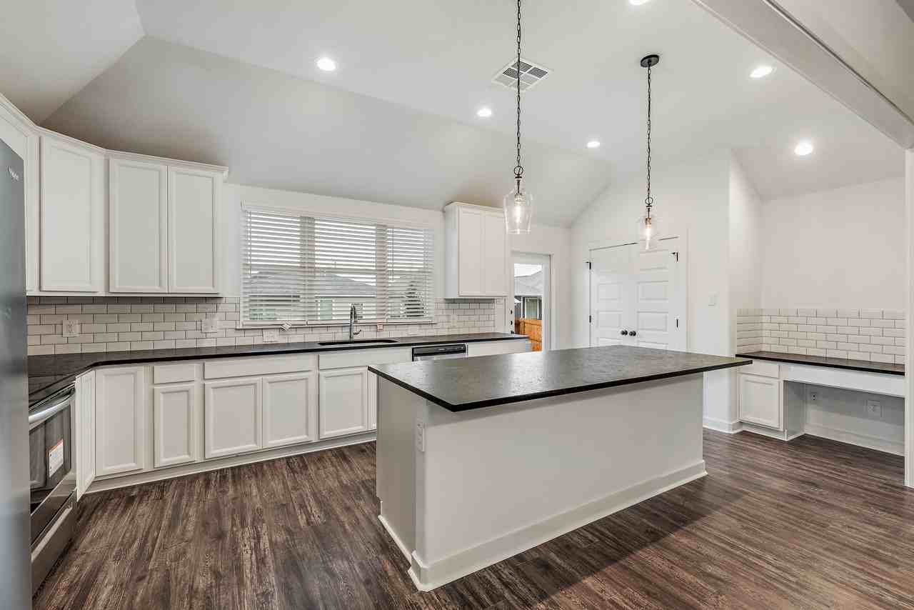 3156 Tarleton Ct - Photo 3 of 23
