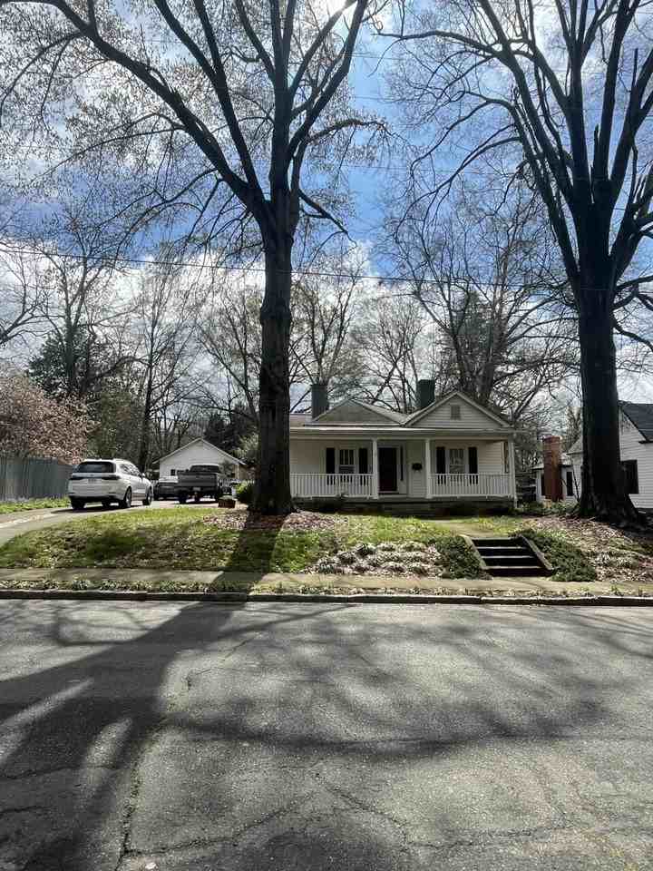 21 Marsh Ave Ne - Photo 3 of 34