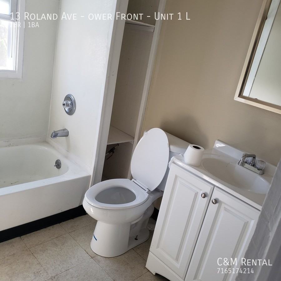 13 13 Roland Ave - ower Front #1L - Photo 3 of 10