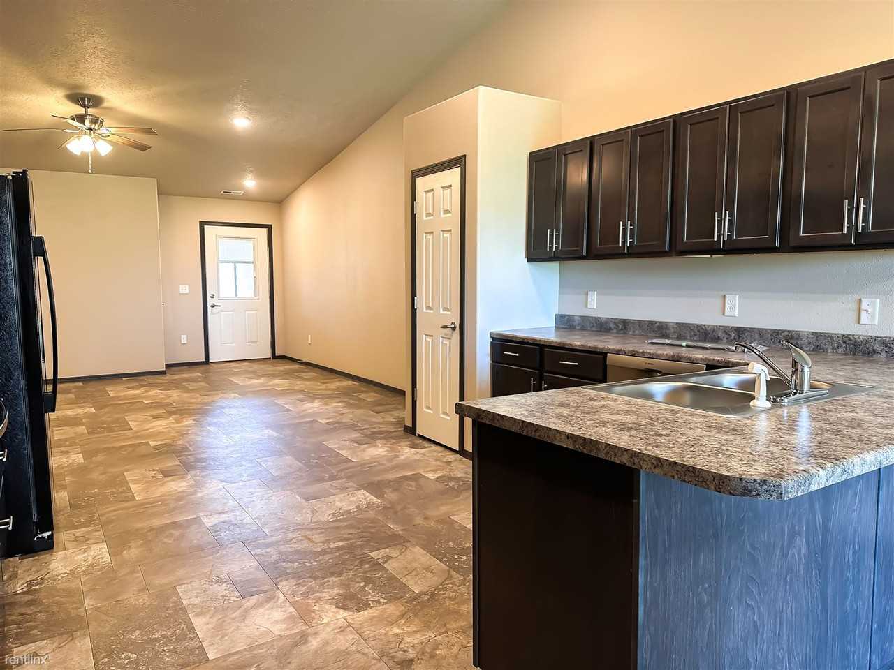 Greyhawk Townhomes Apartments 1000 Sierra Street, Harrisburg, SD 57032 Zumper