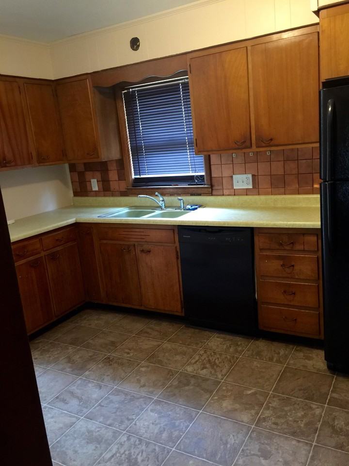 1229 8th St Rear #REAR - Photo 2 of 8