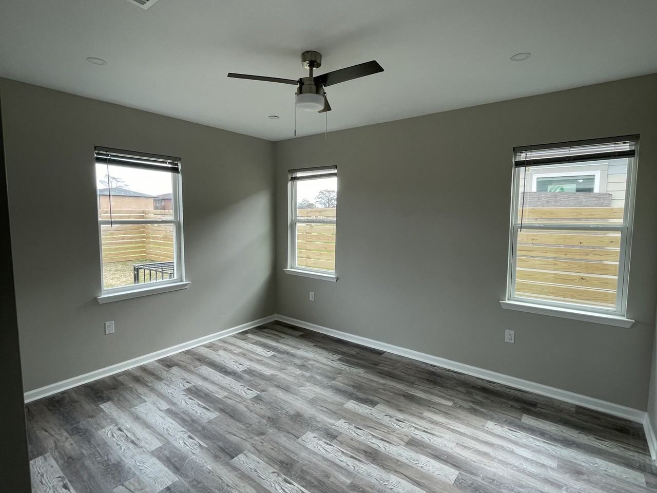 1055 Orange Blossom Ln #55 - Photo 3 of 12
