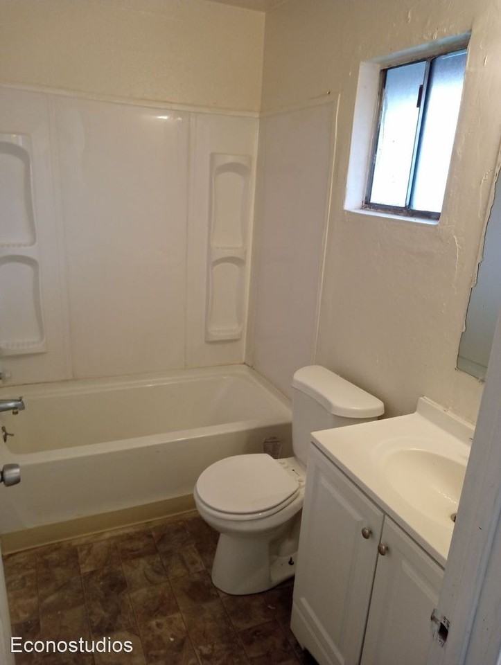 181 E 16th St - Photo 3 of 3