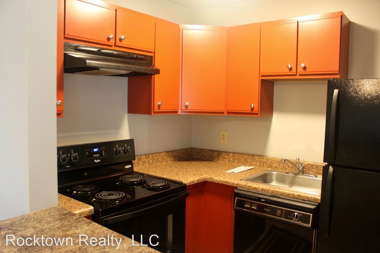 1426 Bradley Drive - Photo 3 of 21