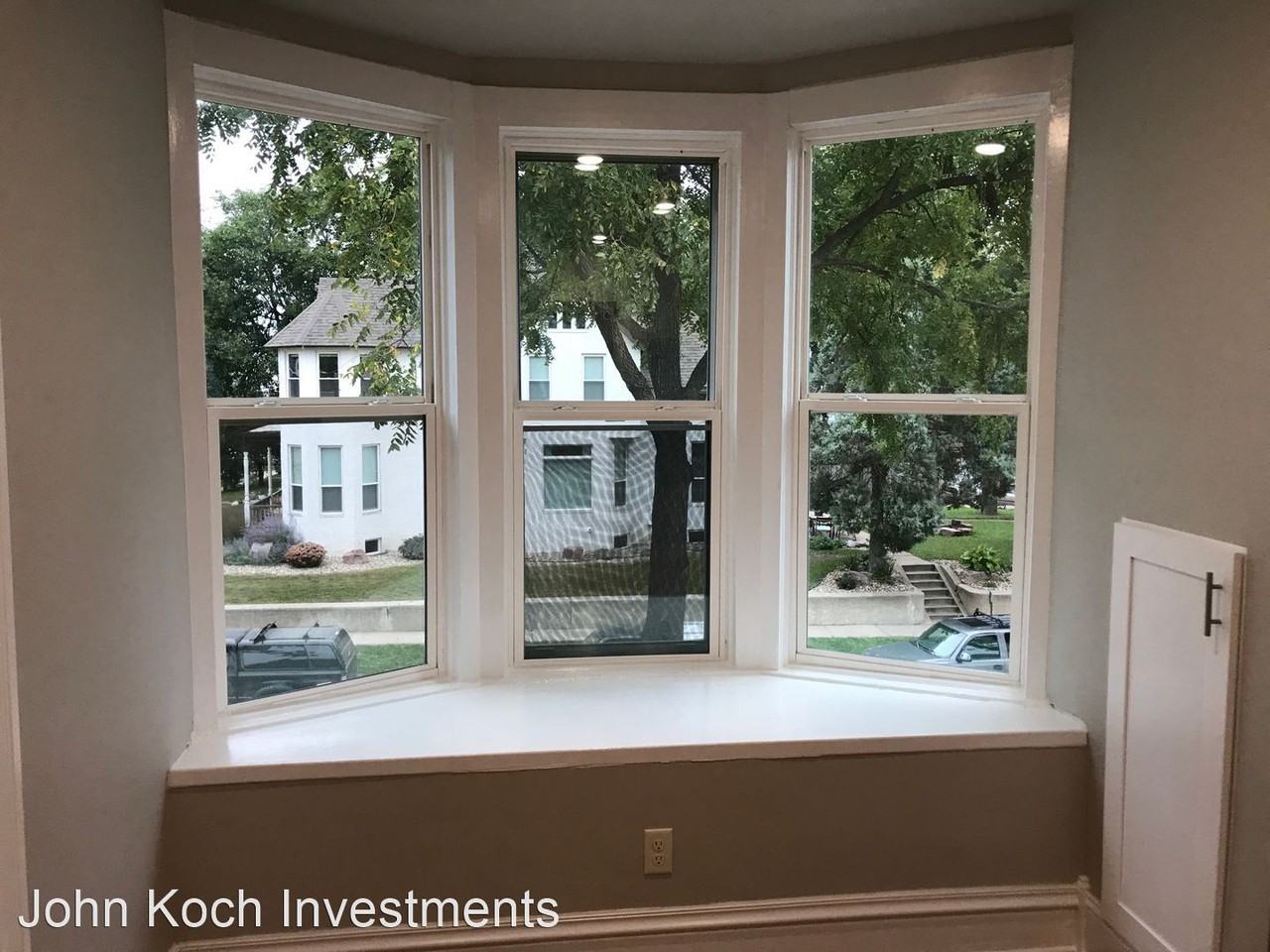 700 S 1st Ave - Photo 3 of 21