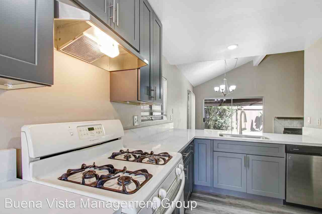 1232 Amberwood Dr - Photo 2 of 27