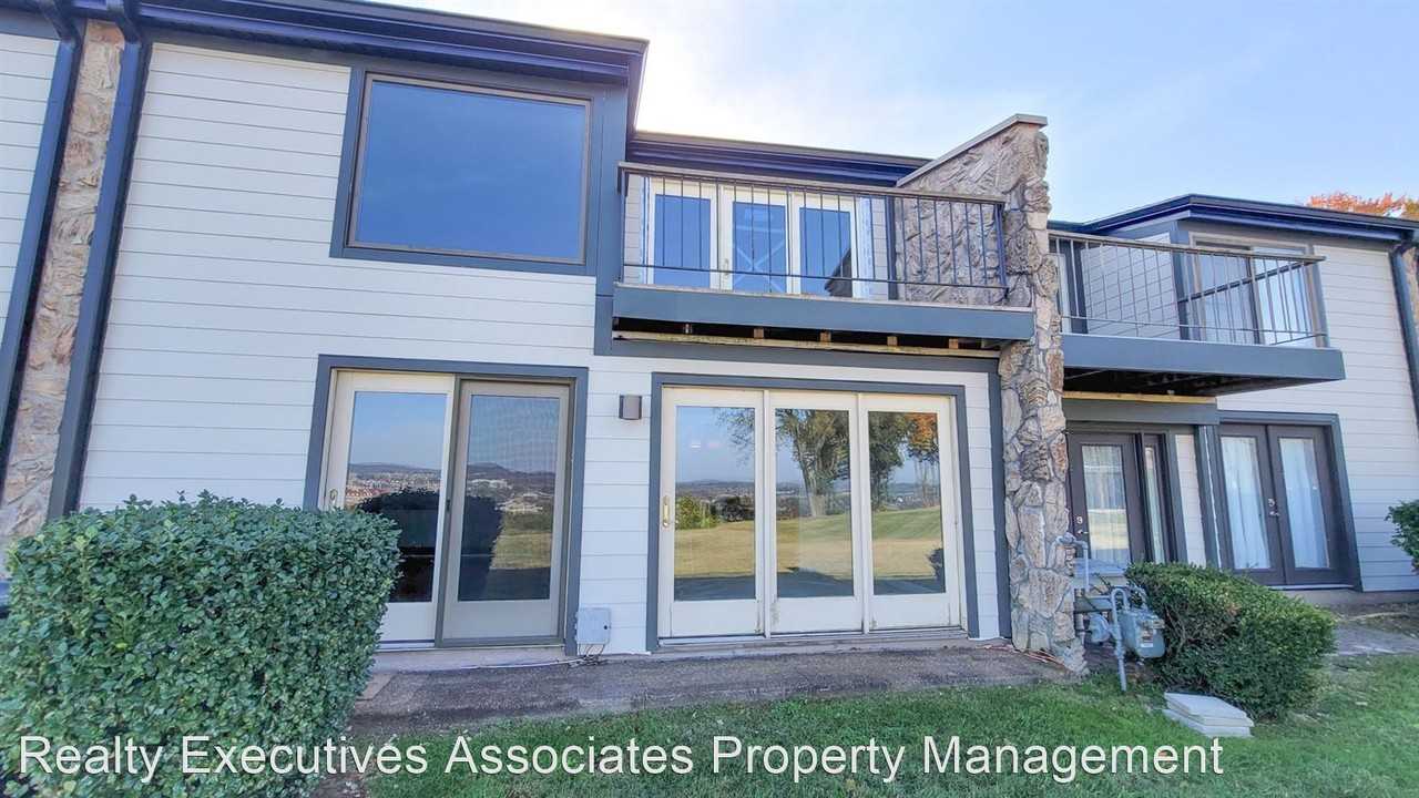 1907 Cherokee Bluff Dr, Knoxville, TN 37920 2 Bedroom Condo for 2,500