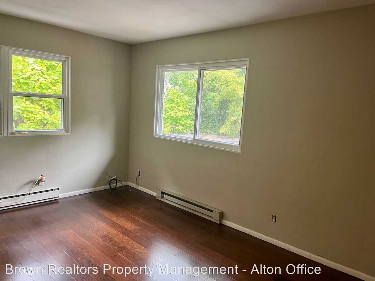 1330 Langdon - Photo 3 of 5