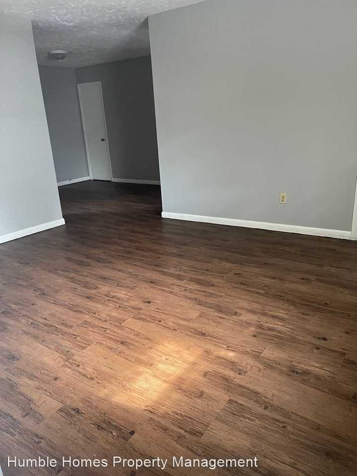 139/141 S Owen St - Photo 2 of 7