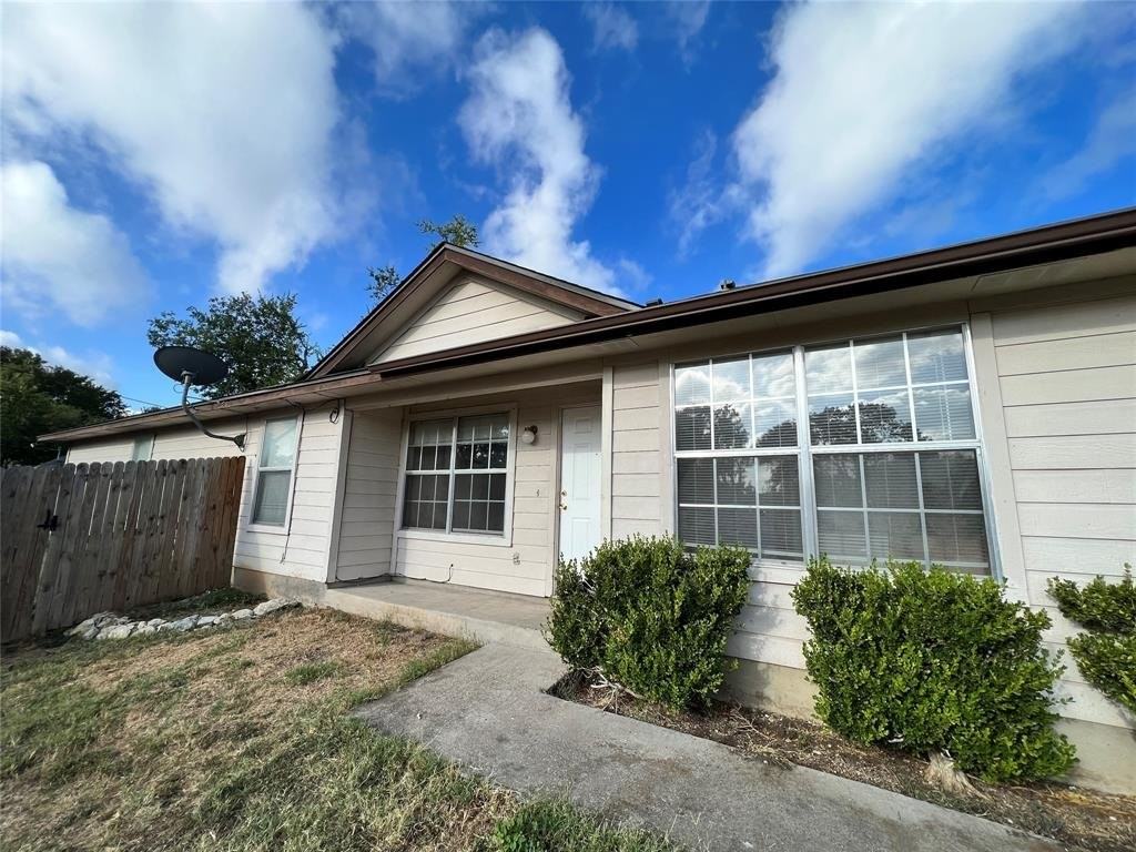 1001 Christopher Ave #A - Photo 2 of 8