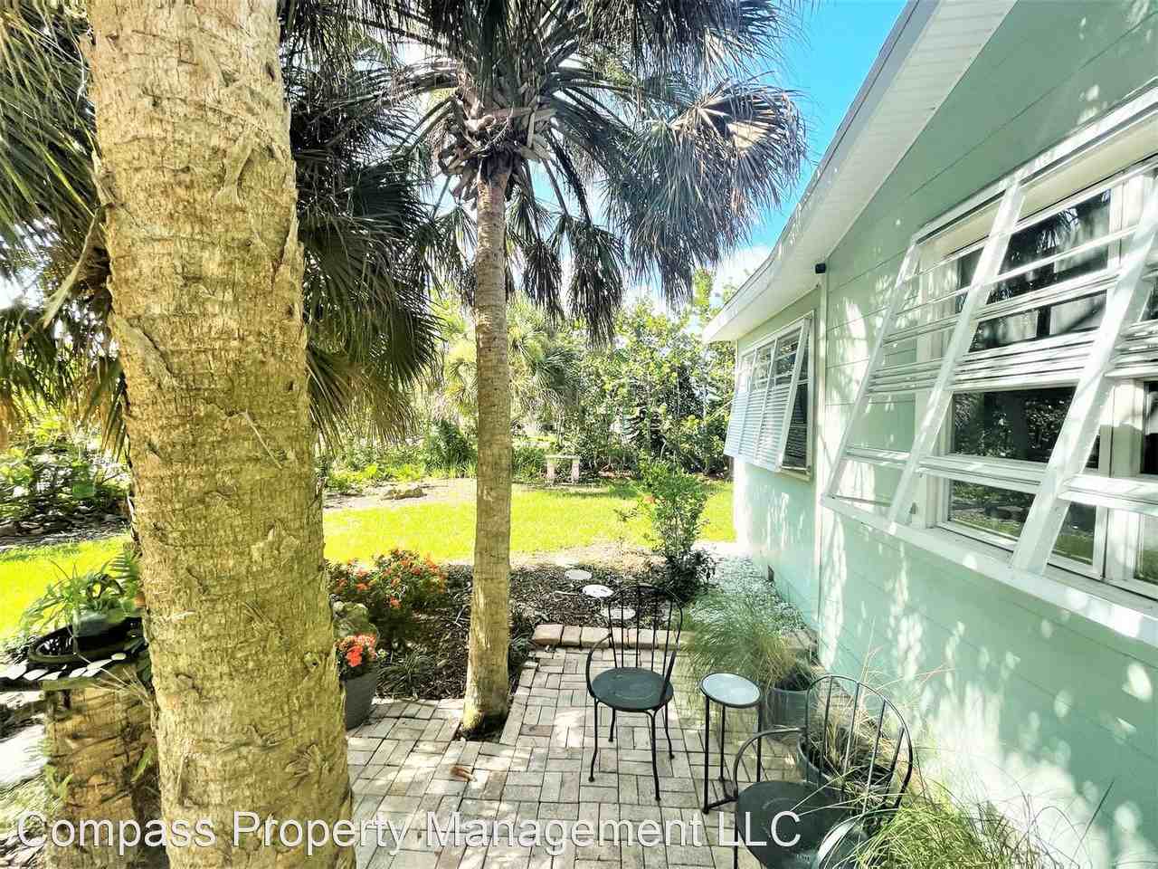 413 Shore Rd - Photo 3 of 31