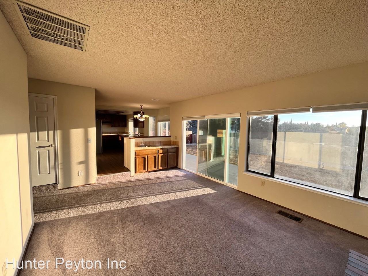 274 Obsidian Way - Photo 2 of 30