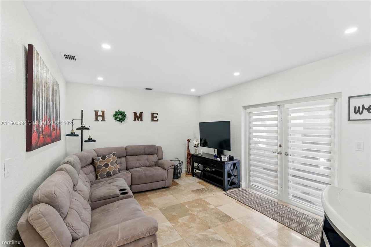 4361 Sw 129th Pl - Photo 3 of 10