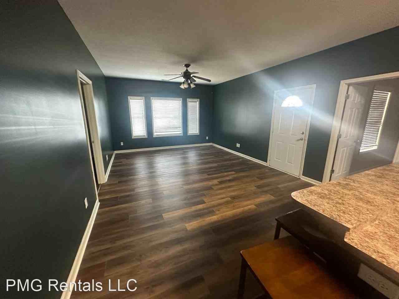 233 Sawgrass Trail - Photo 3 of 20