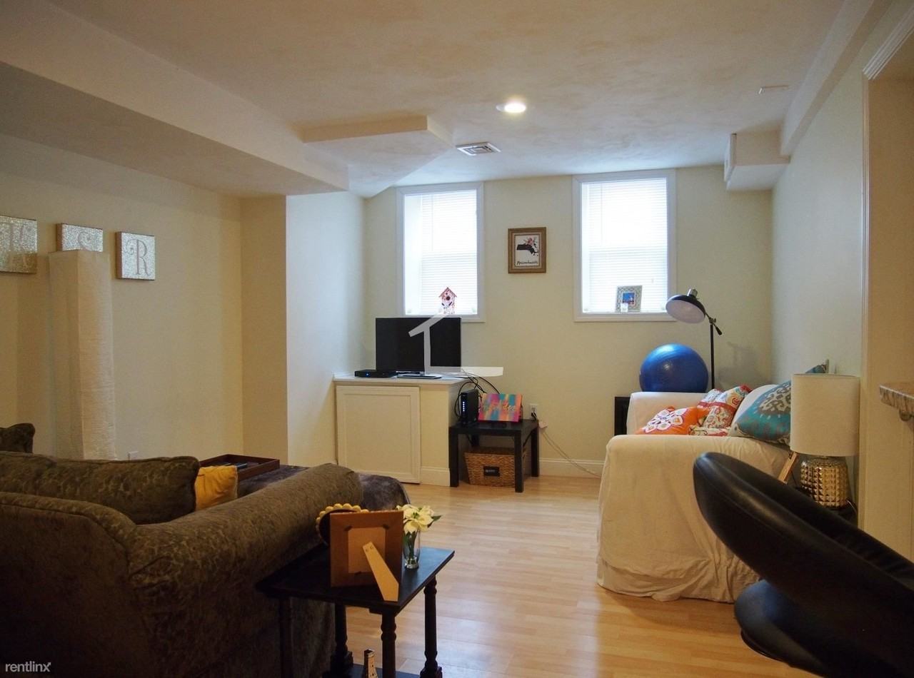 10 Strathmore Rd - Photo 3 of 19