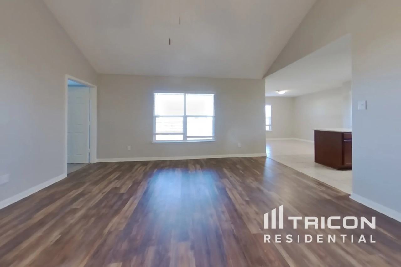 102 Saddlebag Ct - Photo 2 of 34