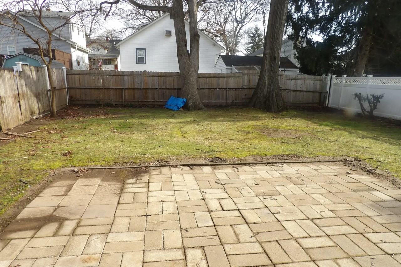 103 7th Ave - Photo 2 of 15