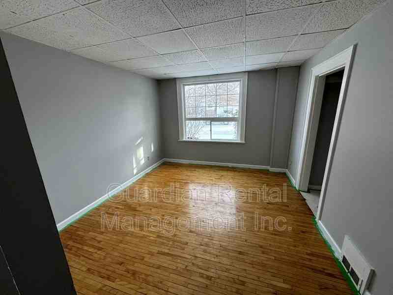 339 Marks St N #1 - Photo 3 of 9