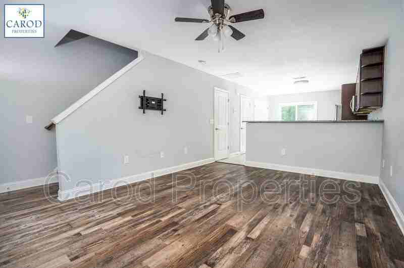 422 Balfour Dr - Photo 3 of 26