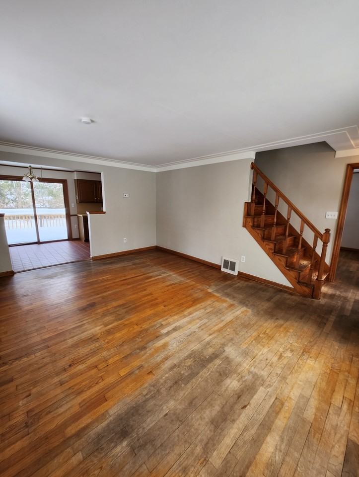 111 E 37th St - Photo 3 of 20