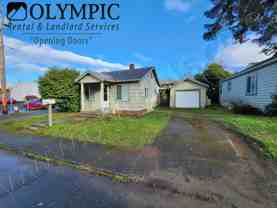 208 Clark Pl Se - Photo 1 of 1