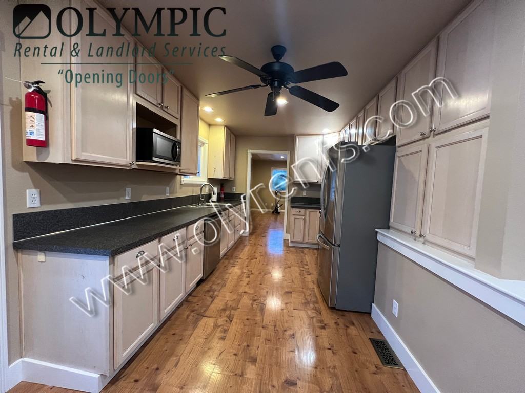 5641 Kagy St Se - Photo 2 of 19