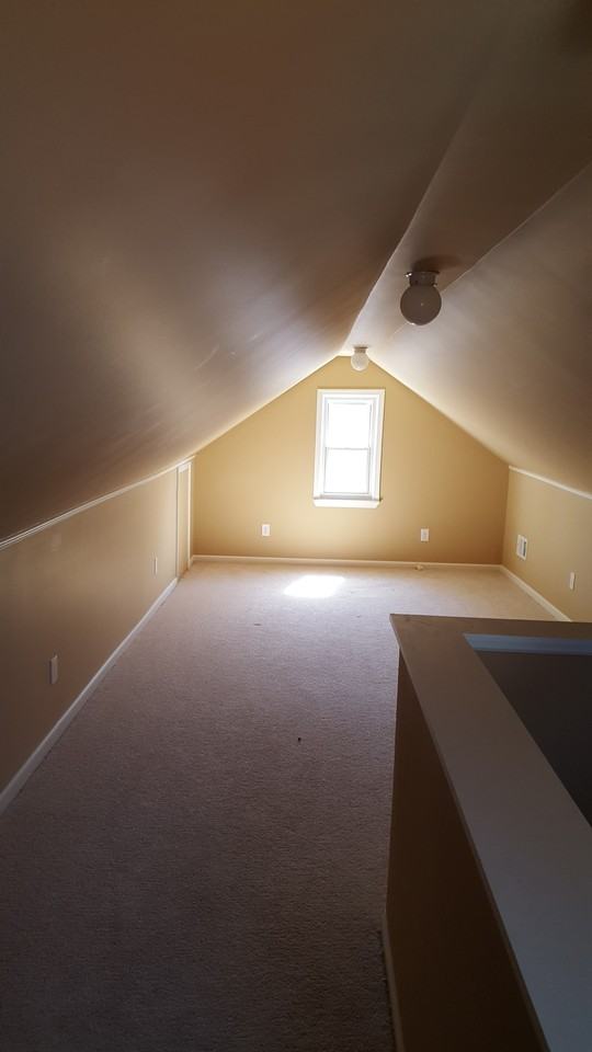 23001 Oak St - Photo 2 of 8
