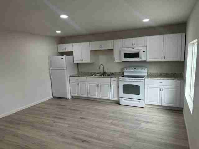 32 W 34th St #1 - Photo 3 of 25