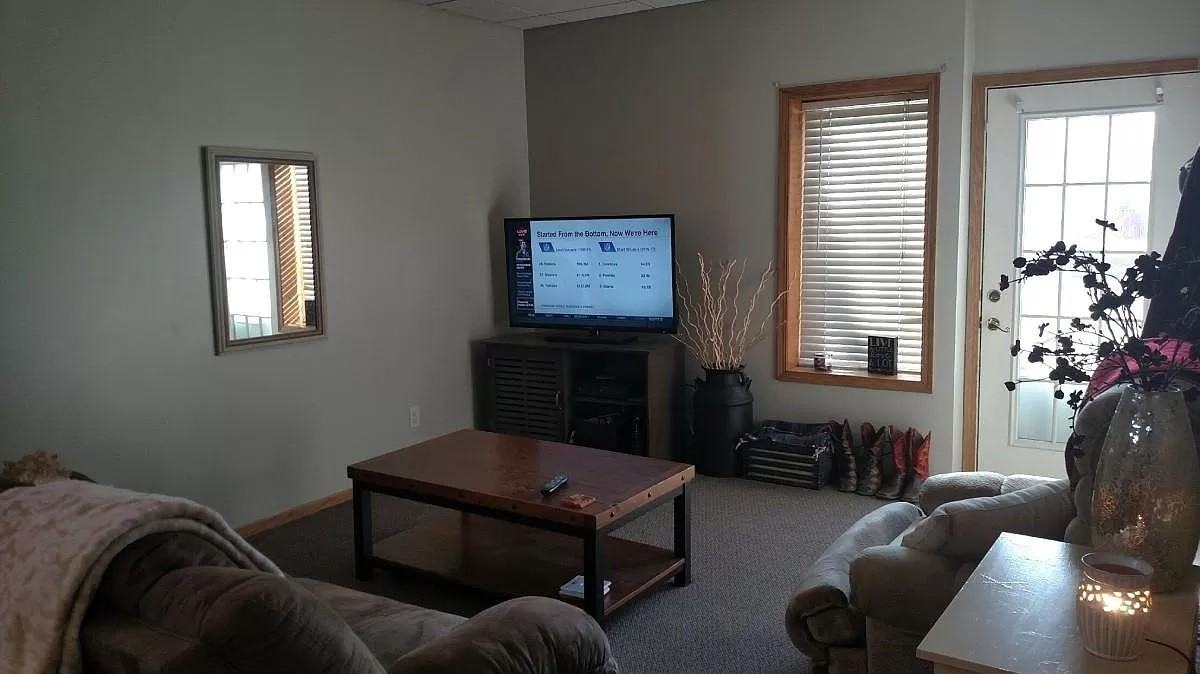 401 N Marshall St #401 - Photo 2 of 4