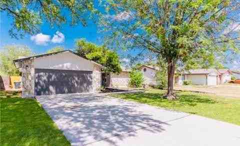 11359 Spring Crest Drive - Photo 3 of 9