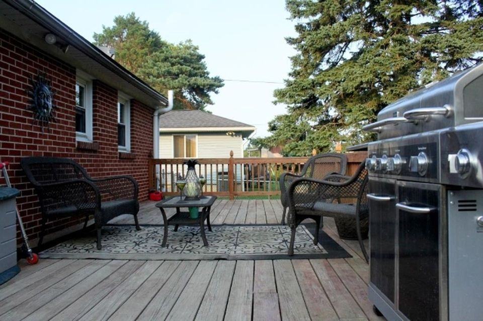 46 E Allen St - Photo 3 of 17