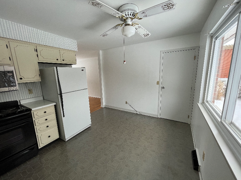 3417 Cherry Tree Ln - Photo 3 of 19