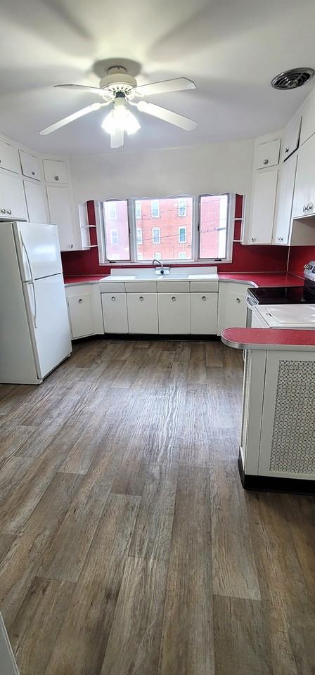 206 Saratoga Avenue #2 - Photo 2 of 10